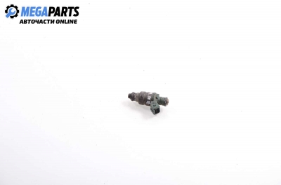 Gasoline fuel injector for Volkswagen Bora 1.6, 101 hp, sedan, 1999